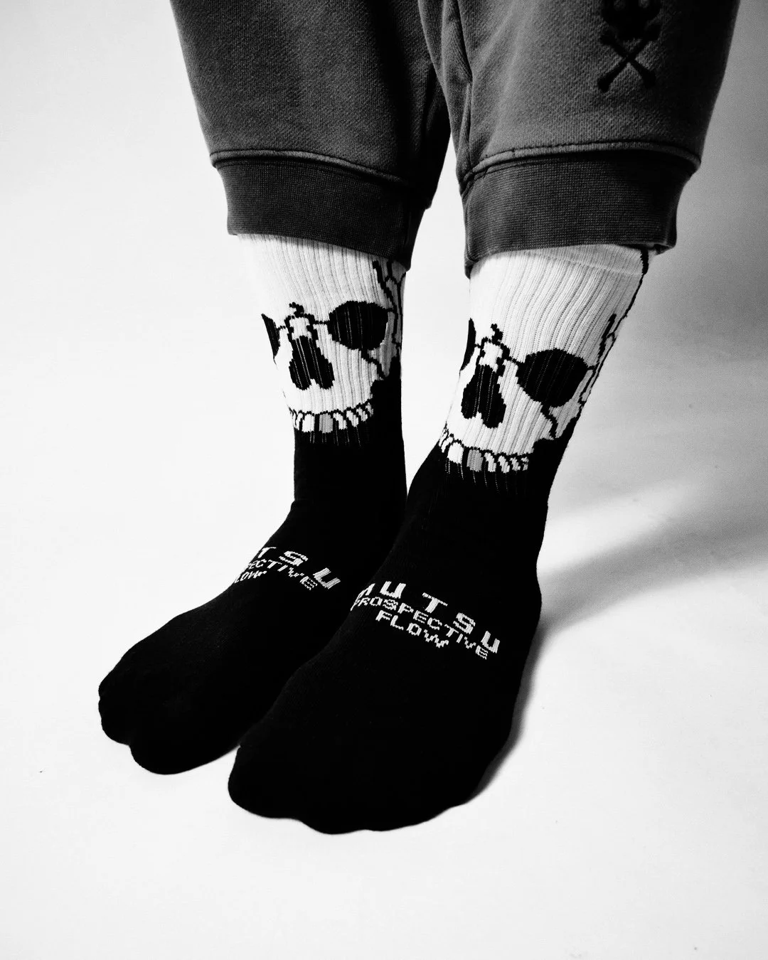 SKULL SOCKS - TAN | Prospective Flow | Japanese Fashion for Men